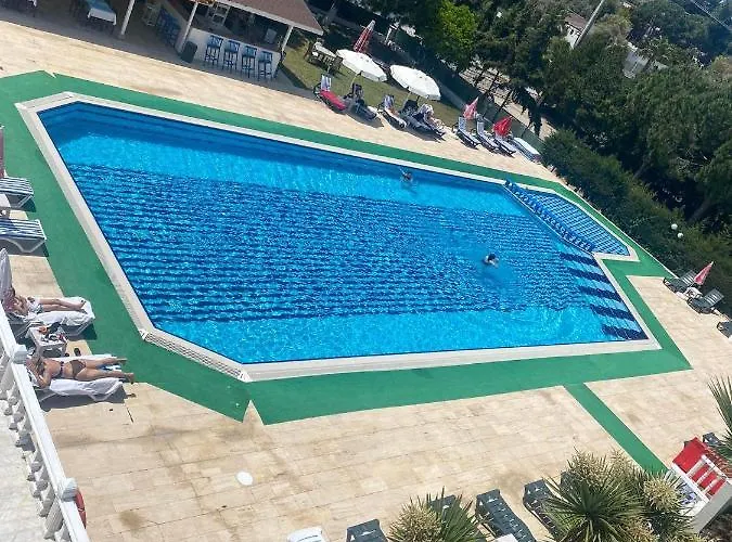 Aparthotel Palm Club *