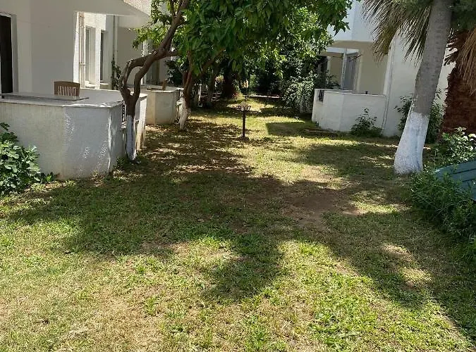 Palm Club Aparthotel *