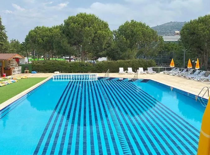 Palm Club Aparthotel *